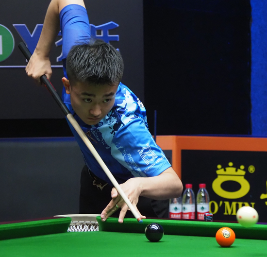 浓墨重彩的 浓墨重彩的