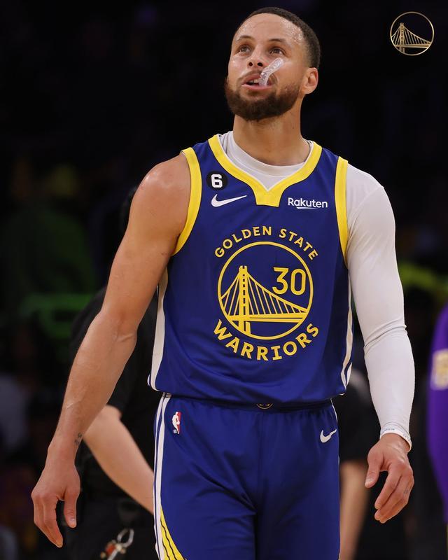 中场的协防 中场的协防