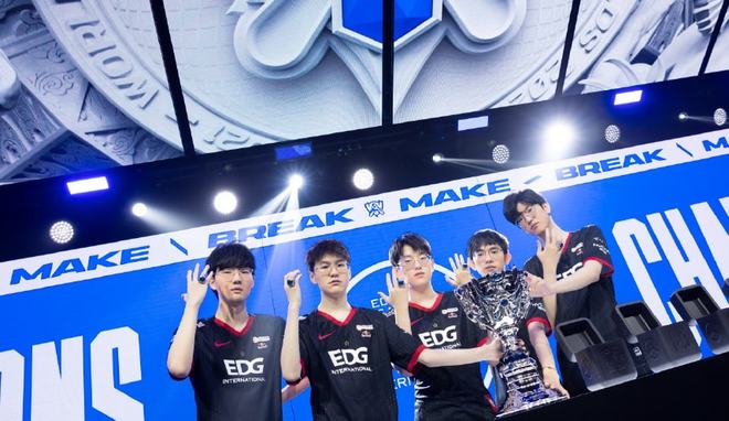 林良铭破门 林良铭破门